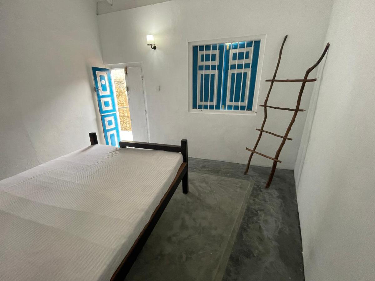 Bunk 15 Hiriketiya Hostel Dikwella Exterior foto