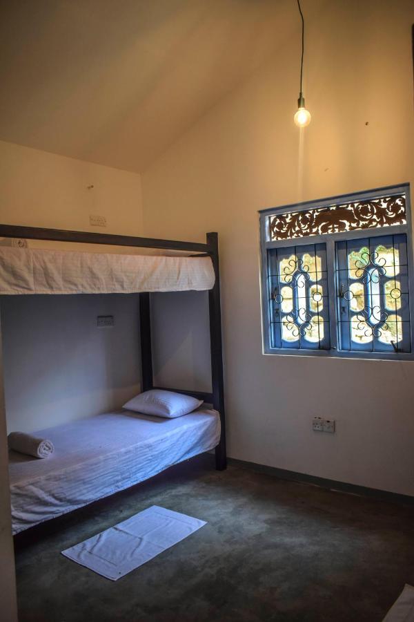 Bunk 15 Hiriketiya Hostel Dikwella Exterior foto